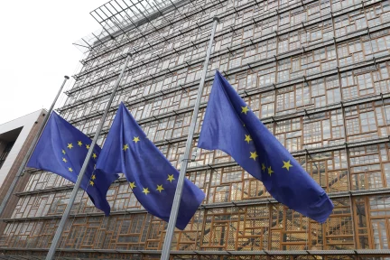 The December European Council: A Packed and Contentious Agenda – Spyros Blavoukos