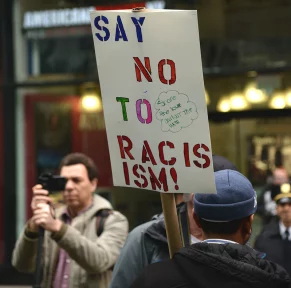 Both anti-Semitism and Islamophobia are on the rise – Triantafyllos Karatrantos