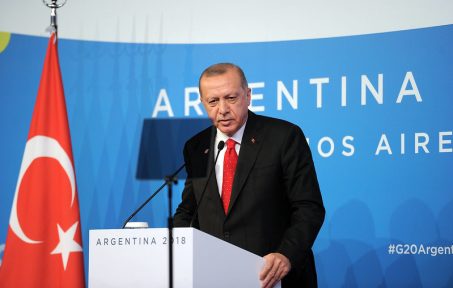 Ένας παραλίγο “ιμάμης” αντιμέτωπος με τον εαυτό του – του Α. Τριφύλλη