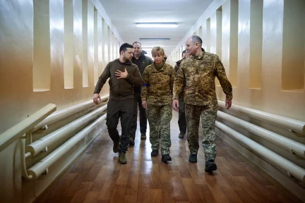 The yellow and blue file – Antonis Kamaras