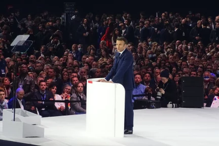 A Macron victory would mean a united “front” against Putin and a brake on populism – Panayiotis Ioakimidis
