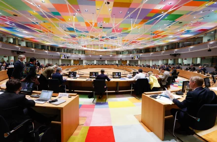 The third slogan and Ukraine – Alekos Kritikos