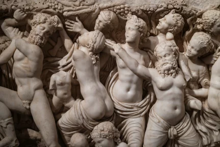 “What the ancient Greek world can tell us about geopolitical crises of today”