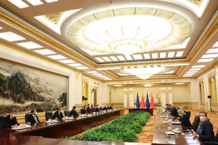 Talking with China – George Kaklikis