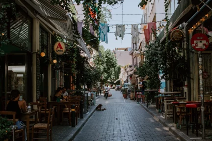 The Greek economy without blinkers – Manos Matsaganis and Sofia Tsarouha