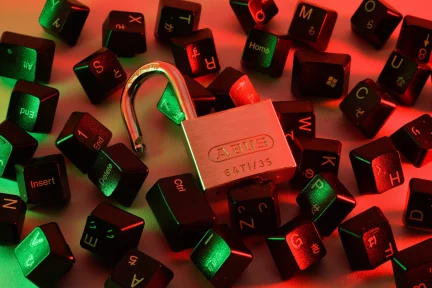What Greeks think about online safety