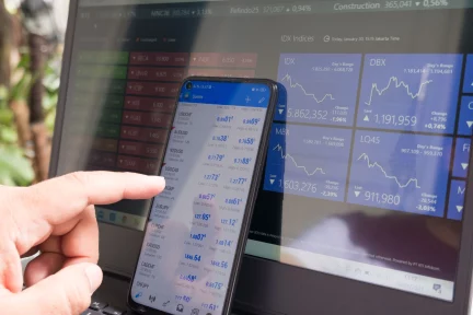 “Rating agencies and social spending: Ultimately, who decides on social policy?” – Chrysa Papalexatou