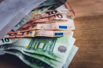 A simultaneous rise in private and public debt is delaying the recovery – George Manalis
