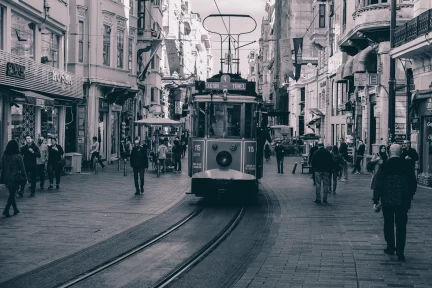 Lifestyle, culture war and polarisation in Turkey – Evangelos Areteos