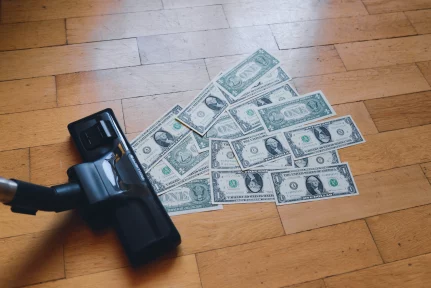 “The Inequality of Inflation” – Chrysa Papalexatou