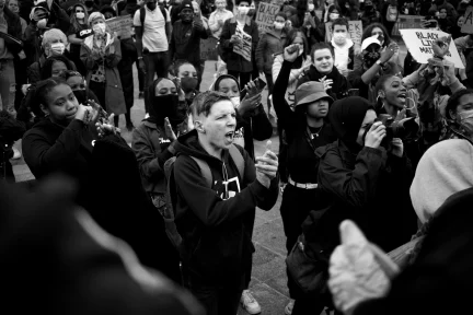 Under the Trump administration, minorities became majorities – Interview with S. Serbos