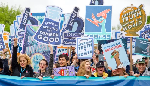 On political science – George Dikaios