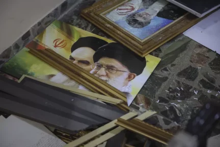 Iran: The fatal dilemmas and the danger from within