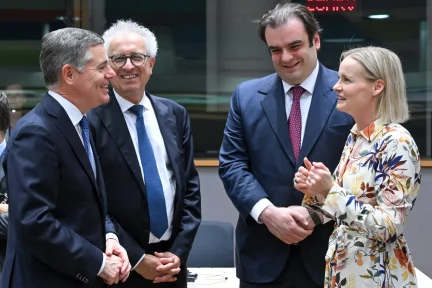 What a potential Pierrakakis victory in the Eurogroup elections would mean