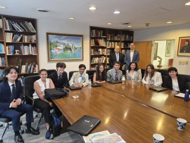 Lecture delivery by Dimitris Tsarouhas to student of the American Hellenic Institute in Washington DC