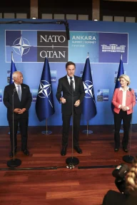 Νέες ευκαιρίες και αναπάντητα ερωτήματα